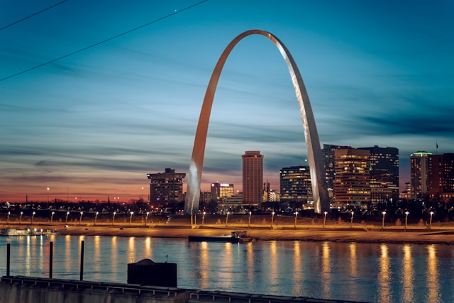 St. Louis Gateway Arch skyline representing estate tax and personal property appraisal services
